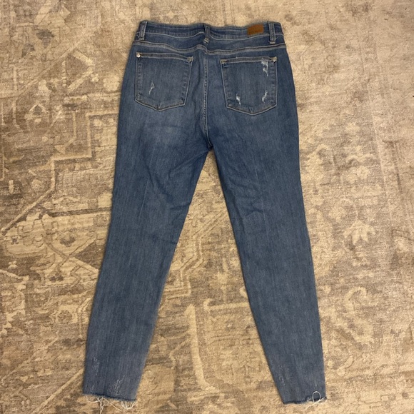 Judy Blue distressed jeans - Picture 2 of 4